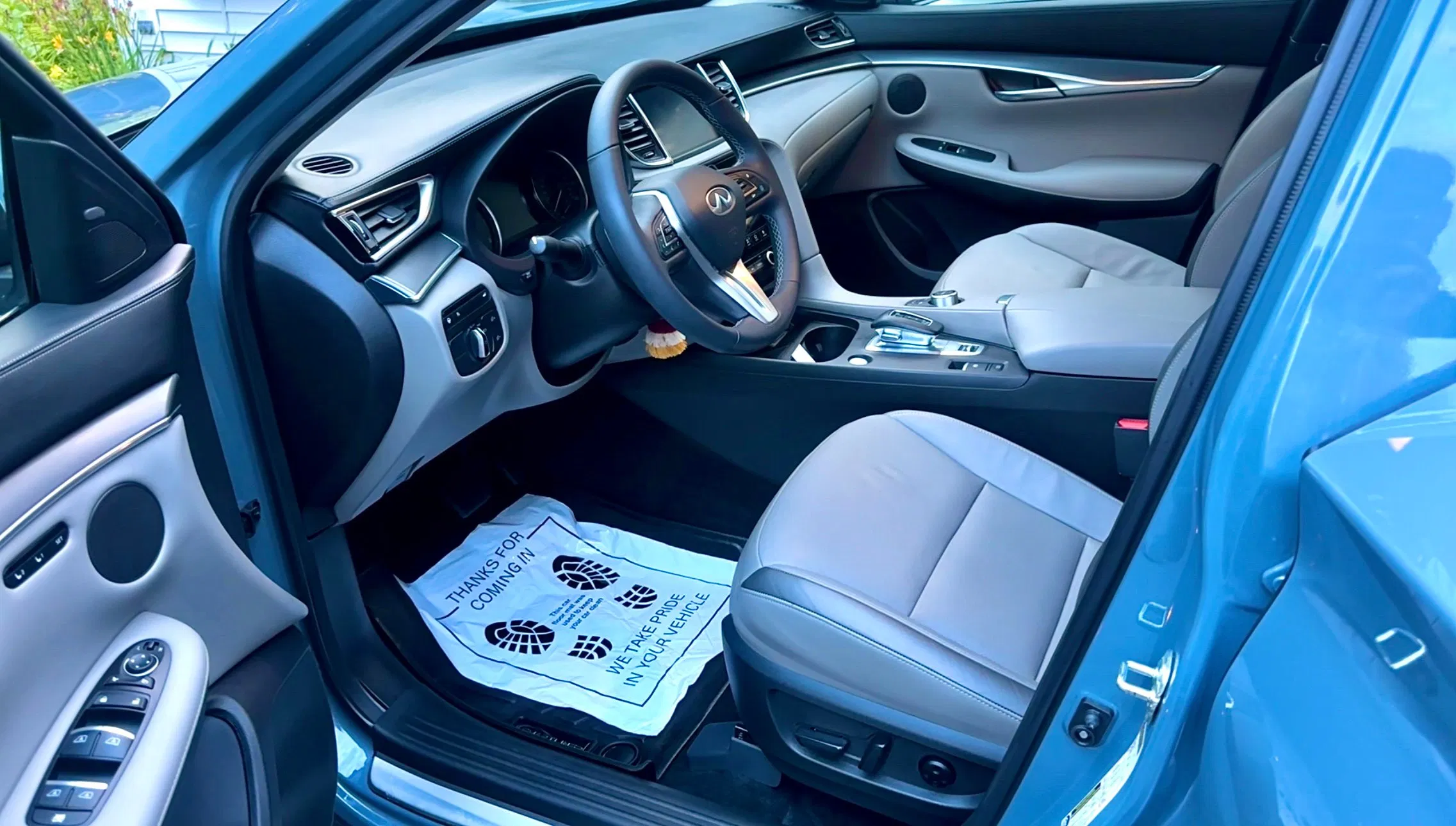 Clean front seats and dashboard after an interior detail